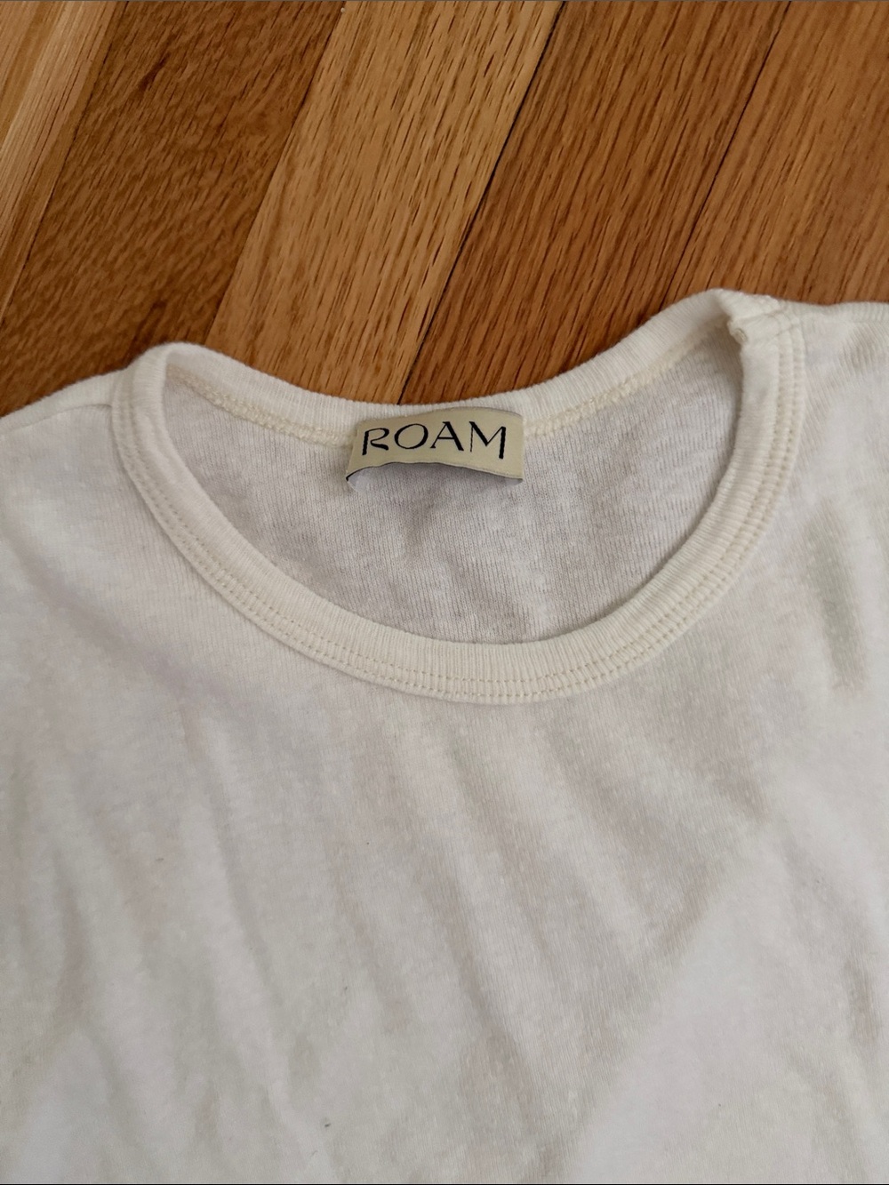 ROAM White Cropped Rib Tank - Picture 2 of 3
